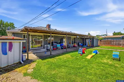 200 SE Walnut Av, Dallas, OR 97338 - Photo 33