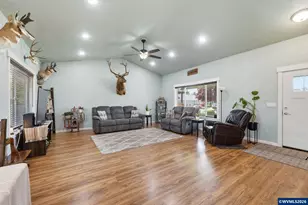 38599 SW Filbert St, Scio, OR 97374 - Photo 5