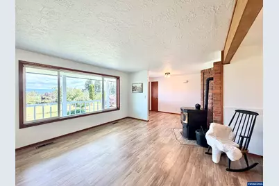 8890 Shaw Square SE, Aumsville, OR 97325 - Photo 3