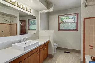893 Idanha Ct SE, Salem, OR 97302 - Photo 23