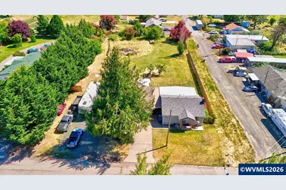 955 F St, Lebanon, OR 97355 - Photo 27