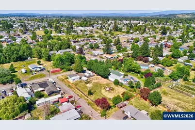 955 F St, Lebanon, OR 97355 - Photo 33