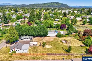 955 F St, Lebanon, OR 97355 - Photo 37