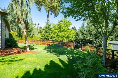 4704 Southampton Dr SE, Salem, OR 97302 - Photo 45