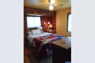 1905 Willamette Av NE, Albany, OR 97321 - Photo 3