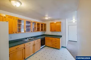 1697 NW Laura Vis Dr, Albany, OR 97321 - Photo 33