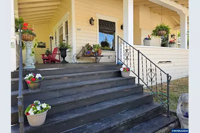 329 S 1st Av, Mill City, OR 97360 - Photo 5