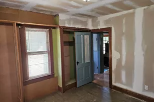 329 S 1st Ave, Mill City, OR 97360 - Photo 35