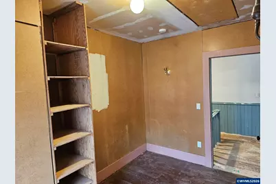 329 S 1st Av, Mill City, OR 97360 - Photo 33