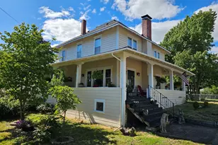 329 S 1st Ave, Mill City, OR 97360 - Photo 1