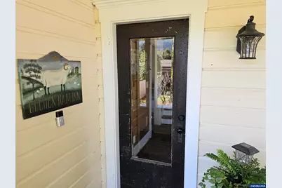 329 S 1st Av, Mill City, OR 97360 - Photo 5