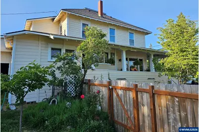 329 S 1st Av, Mill City, OR 97360 - Photo 43