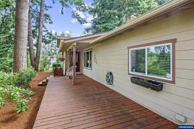 7411 Liberty Rd S, Salem, OR 97306 - Photo 3