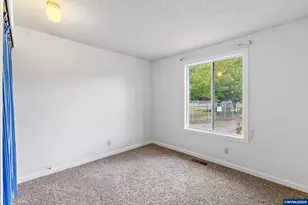 5585 Fairfield Ct S, Salem, OR 97306 - Photo 27