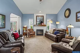 1825 Bentley St, Monmouth, OR 97361 - Photo 17