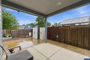 393 NW Denton Ave, Dallas, OR 97338 - Photo 35
