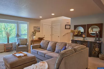 1280 Westbrook Dr NW, Salem, OR 97304 - Photo 7