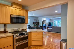 1280 Westbrook Dr NW, Salem, OR 97304 - Photo 13