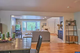 1280 Westbrook Dr NW, Salem, OR 97304 - Photo 15