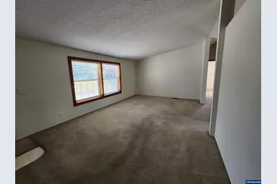5050 Columbus  Unit 300 St SE #300, Albany, OR 97322 - Photo 5