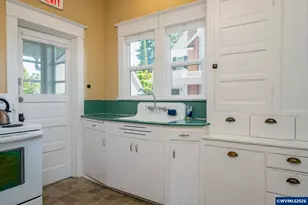 809 NE Evans St, McMinnville, OR 97128 - Photo 29