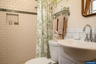 809 NE Evans St, McMinnville, OR 97128 - Photo 15