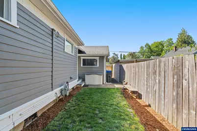 1550 East Av NE, Salem, OR 97301 - Photo 27