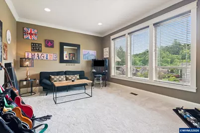 275 Mirasol Av SE, Salem, OR 97306 - Photo 5