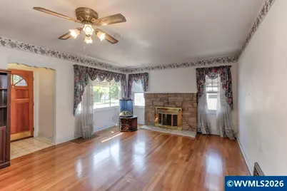 965 15th St NE, Salem, OR 97301 - Photo 7