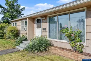 1621 S 5th St, Lebanon, OR 97355 - Photo 5