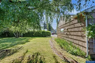 1621 S 5th St, Lebanon, OR 97355 - Photo 23