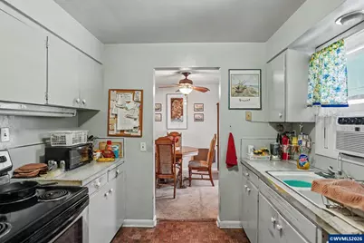 1621 S 5th St, Lebanon, OR 97355 - Photo 13