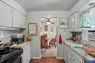 1621 S 5th St, Lebanon, OR 97355 - Photo 13