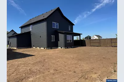 795 Magnolia Av, Woodburn, OR 97071 - Photo 3