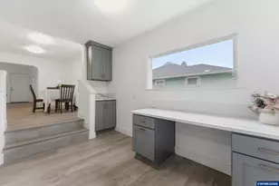 1555 Pearl St NE, Salem, OR 97301 - Photo 7