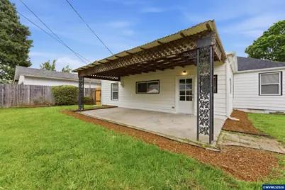 1555 Pearl St NE, Salem, OR 97301 - Photo 33