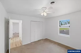 31195 Pirtle Dr SW, Albany, OR 97321 - Photo 17