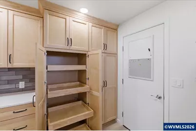 31195 Pirtle Dr SW, Albany, OR 97321 - Photo 9