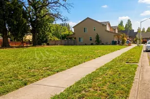 816 Maple St St, Independence, OR 97351 - Photo 1