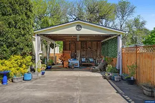 631 N 12th St, Philomath, OR 97370 - Photo 27