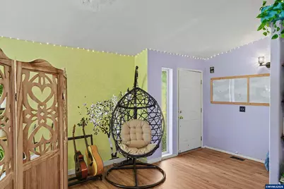 631 N 12th St, Philomath, OR 97370 - Photo 5