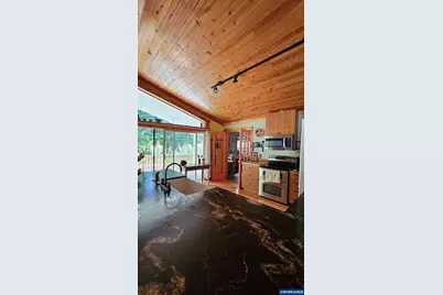 54841 McKenzie River Dr, Blue River, OR 97413 - Photo 9