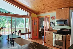 54841 McKenzie River Dr, Blue River, OR 97413 - Photo 9