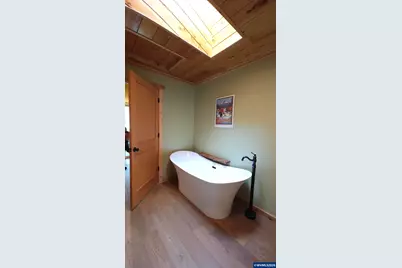 54841 McKenzie River Dr, Blue River, OR 97413 - Photo 19