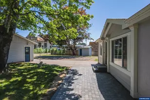 4204 NE Egan St, Gervais, OR 97026 - Photo 5