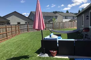 2271 Cheadle Lk Ct, Lebanon, OR 97355 - Photo 11