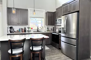 1864 John Muir Cir SE, Salem, OR 97302 - Photo 5