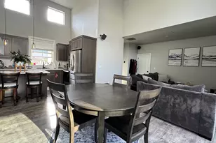 1864 John Muir Cir SE, Salem, OR 97302 - Photo 7
