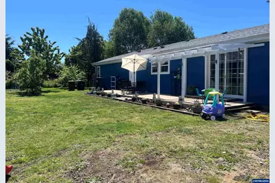 210 NW Grinstead St, Siletz, OR 97380 - Photo 29