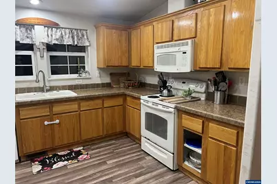 210 NW Grinstead St, Siletz, OR 97380 - Photo 13